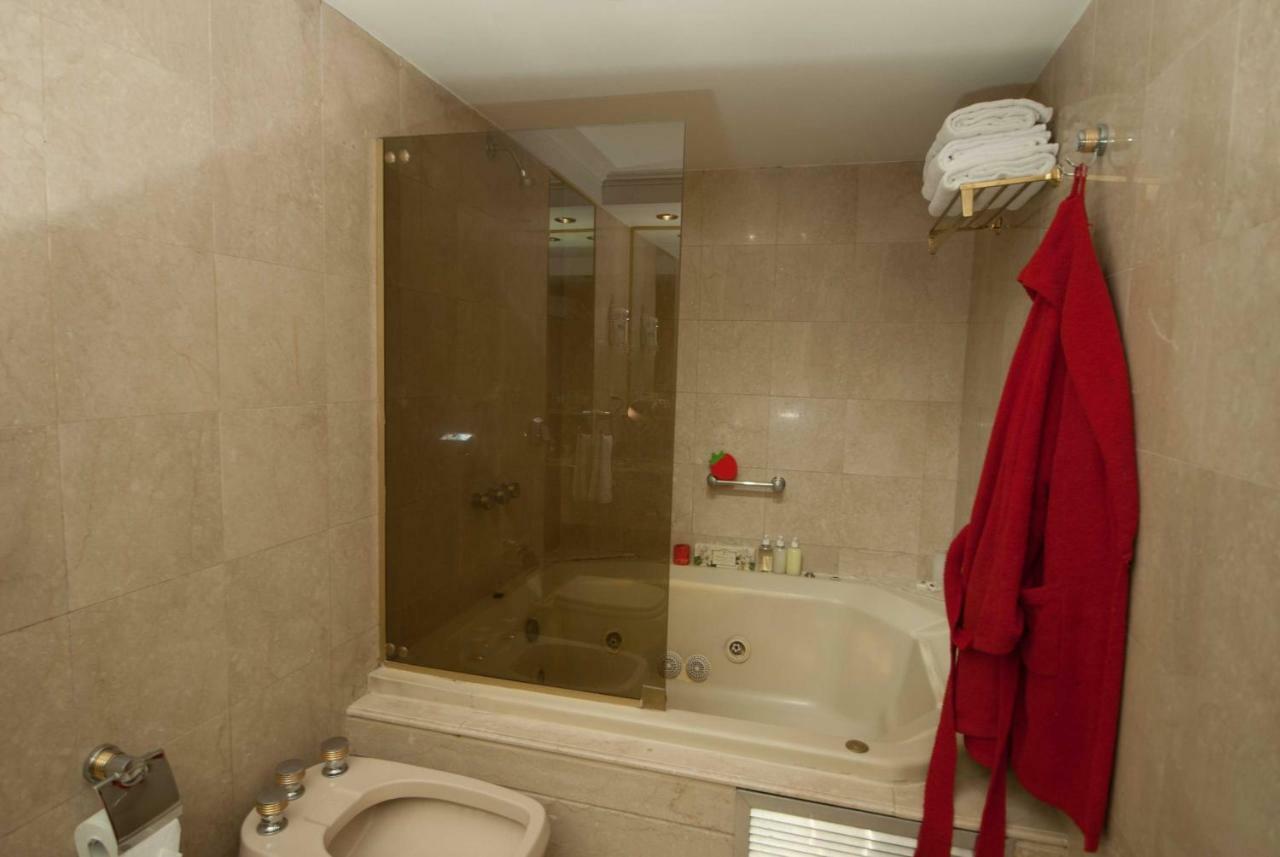 Chambre Lit King-Size Supérieure - Non-Fumeurs